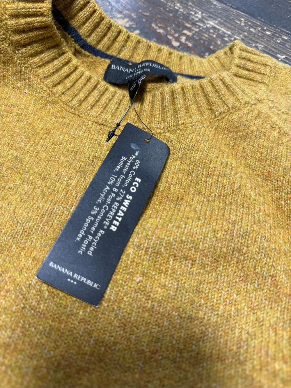 Banana Republic Men's Mustard Yellow Crewneck Sweater - M